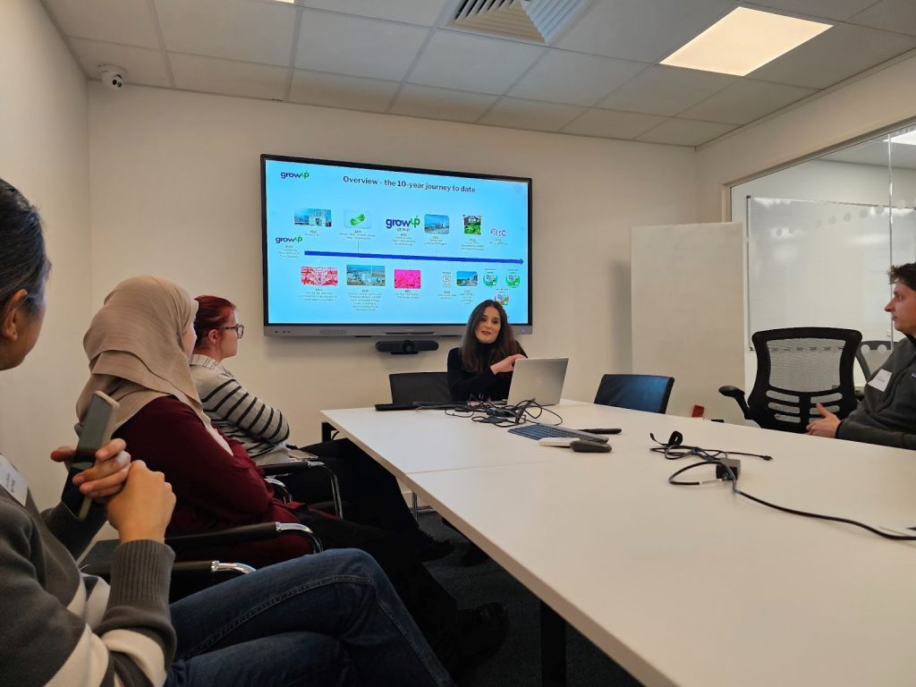 ECIF visitors to The Leaf Lab @ GrowUp Farms