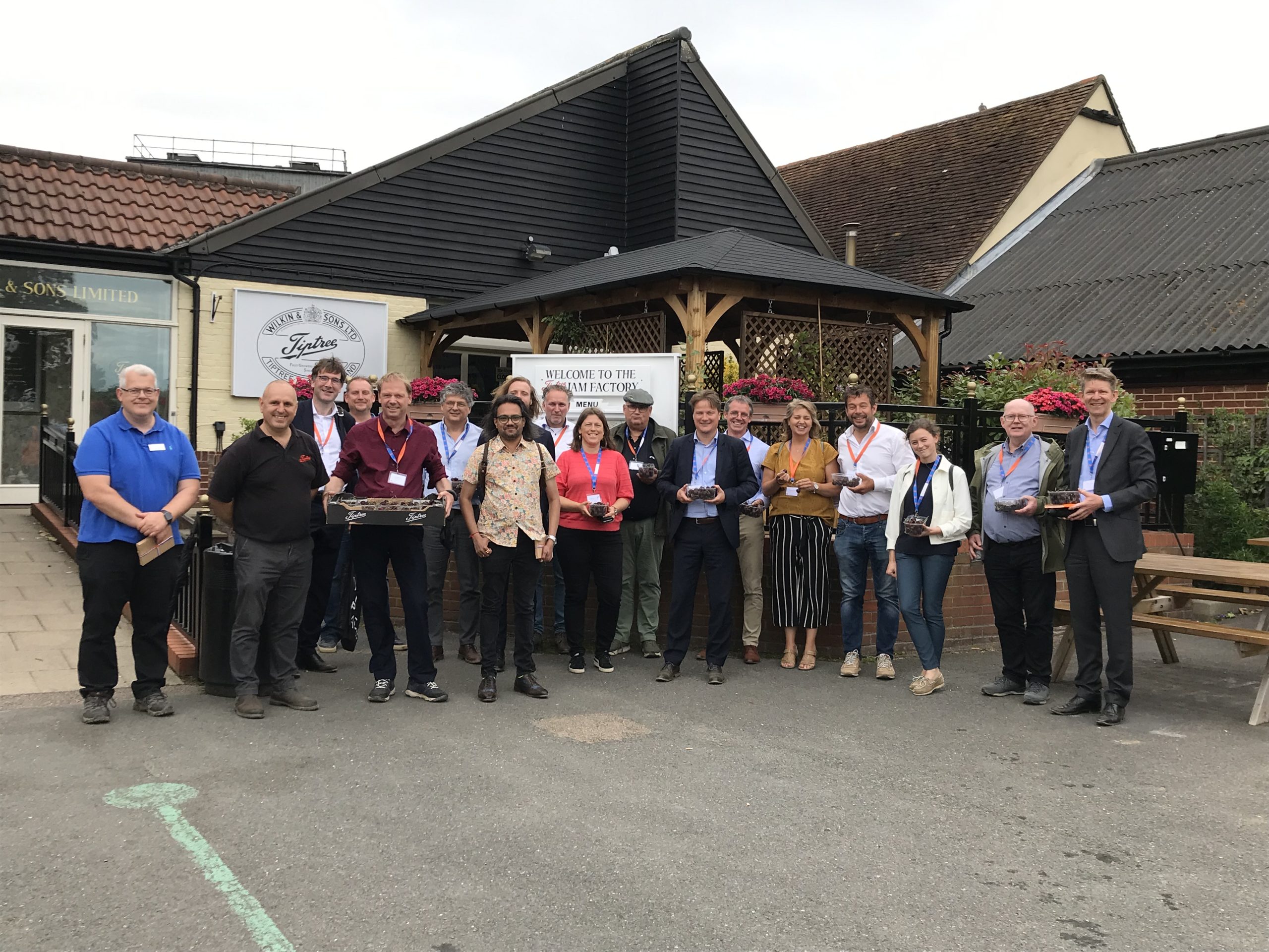 Agri-TechE members make connections to the Netherlands around robotics