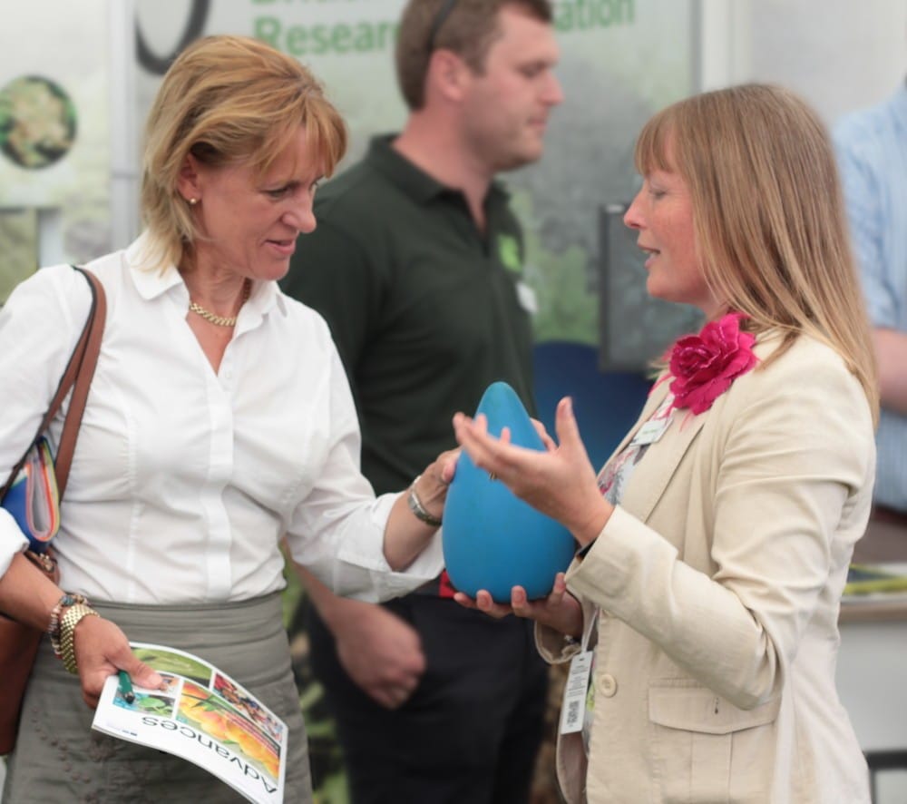 Minette-Batters-NFU-President-and-Vicky-Foster-BBRO