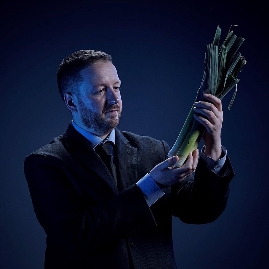 ‘A dating service for plants and microbes’